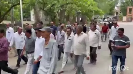 જૂનાગઢ: જૂનાગઢના બિલ્ડરોની રજૂઆત, બાંધકામ મંજૂરી ની ફી મા બેટલમેન્ટ ચાર્જ રદ કરવા આવેદનપત્ર પાઠવી રજૂઆત કરી