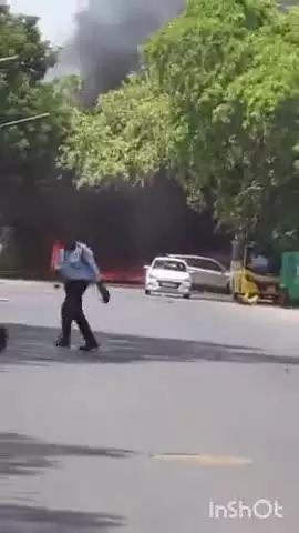मंदसौर: अहमदाबाद में प्लेन क्रैश के बाद एक और वीडियो आया, जान बचाकर भागते दिखे लोग