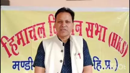 मंडी: मंडी में किसान सभा की बैठक में किसानों ने जमीन का मालिकाना हक और टमाटर का समर्थन मूल्य देने समेत कई मांगें रखीं