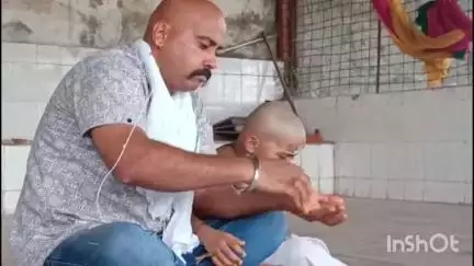 उज्जैन शहर: ट्रांसपोर्ट कारोबारी राजा रघुवंशी के परिवार ने सिद्धवट घाट पर पिंडदान किया, सोनम का भाई भी साथ था