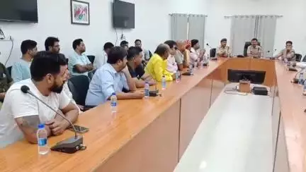 बड़गांव: जगन्नाथ रथ यात्रा को लेकर कलेक्ट्रेट सभागार में हुई बैठक, विभिन्न विषयों पर हुई चर्चा