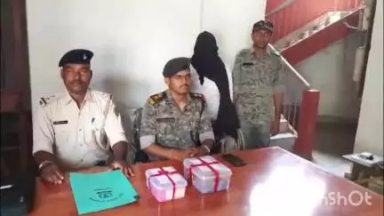 महुआडांड़: महुआडांर थाना पुलिस ने गांजा विक्रेता को शुक्रवार दोपहर मंडल कारा लातेहार भेजा
