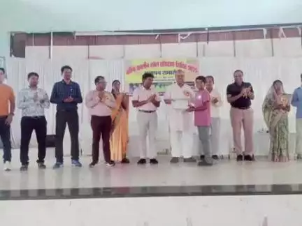 सूरजपुर: मंगल भवन सूरजपुर में जिला स्तरीय ग्रीष्मकालीन खेल प्रशिक्षण शिविर का समापन हुआ