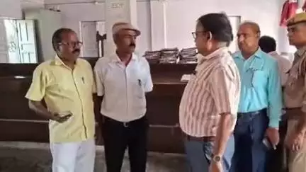 मधुबन: जजौली ग्रामीण न्यायालय का एसडीएम ने किया निरीक्षण, सुविधाओं का लिया जायजा