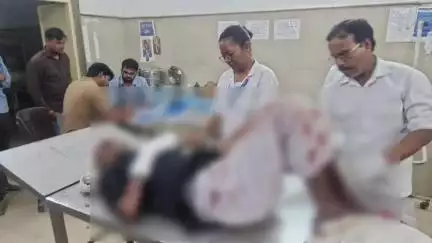 दमोह: दमोह में एक बुजुर्ग व्यक्ति ने ट्रेन के आगे कूदकर किया आत्महत्या करने का प्रयास, गंभीर हालत में उपचार जारी
