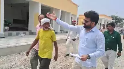 बिल्सी: एसडीएम के निर्देश पर बिल्सी में बुलडोजर कार्रवाई से मचा हड़कंप, जेसीबी से हटाया गया अवैध अतिक्रमण
