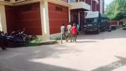 পুরুলিয়া ২: মারামারি ও প্রাণনাসের হুমকির অভিযোগে দুই ব্যক্তিকে গ্রেফতার করল পুরুলিয়ার বাগমুন্ডি থানা পুলিশ দুগ্ধা গ্রাম থেকে