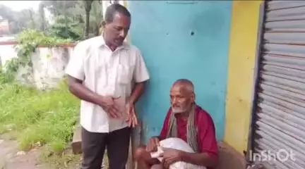 ಉಡುಪಿ: ನಗರದಲ್ಲಿ ಮಳೆಯಲ್ಲಿ ನೆನೆಯುತ್ತಿದ್ದ 85ರ ಅಸಹಾಯಕ ವೃದ್ಧರ ರಕ್ಷಣೆ, ವಾರಿಸುದಾರರಿಗೆ ಸೂಚನೆ