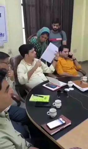 बहरोड़: बहरोड़ में जनसुनवाई में जनता के मुद्दे उठे, जागुवास रोड कॉलोनी में पेयजल संकट और अवैध कनेक्शन से खेतों की सिंचाई