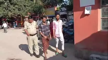 মঙ্গলকোট: ২০ লিটার চোলাই মদ সহ একজনকে গ্রেপ্তার করল মঙ্গলকোট থানার পুলিশ, ধৃতকে পেশ করা হল কাটোয়া মহকুমা আদালতে