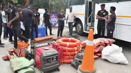 கோவை தெற்கு: ரெட் அலர்ட் கோவைக்கு நான்கு நாட்களுக்கு பேரிடர் மீட்புடை ஆட்சியர் அலுவலகத்திற்கு  வருகை