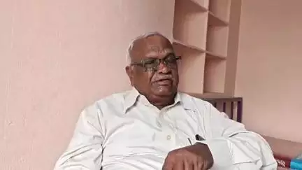 రాయదుర్గం: కర్నాటక ప్రభుత్వంతో ఇచ్చిపుచ్చుకునే ధోరణిలో చర్చలు జరిపితే జిల్లాసాగునీటికి మేలుజరుగుతుందన్న సాగునీటిరంగ నిపుణులు SMబాషా