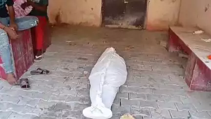 सीतापुर: बरेली में छत से गिरने से एक व्यक्ति गंभीर रूप से घायल, जिला अस्पताल लाने पर हुई मौत