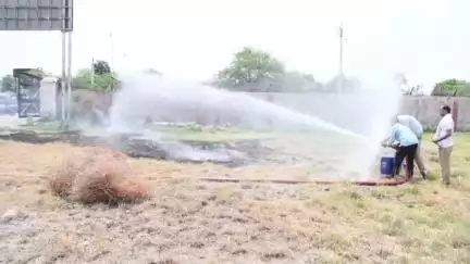 सवाई माधोपुर: सवाई माधोपुर चक चैनपुरा हवाई पट्टी पर हवाई आपात स्थिति में त्वरित कार्रवाई सुनिश्चित करने हेतु सवाई माधोपुर में मॉकड्रिल