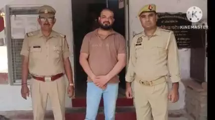 सिरसागंज: नगर में पेट्रोल पंप दिलाने के नाम पर फर्जीवाड़ा करने वाले अभियुक्त को पुलिस टीम ने किया गिरफ्तार