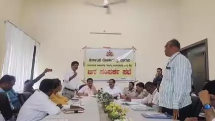 ಕಾಗವಾಡ: 'ಮಗಳ‌ ಸಾವಿಗೆ ನ್ಯಾಯ ಒದಗಿಸಿ,' ಕಾಗವಾಡದಲ್ಲಿ ಲೋಕಾಯುಕ್ತ ಅಧಿಕಾರಿಗಳ ಮುಂದೆ ಪೋಷಕರ ಕಣ್ಣೀರು!