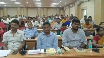 ବାଲେଶ୍ବର ମ୍ୟୁନିସିପାଲଟି: ଜିଲ୍ଳାପାଳଙ୍କ କାର୍ଯ୍ୟାଳୟ ସ୍ଥିତ ଅଡିଟୋରିୟମ ହଲରେ ପ୍ରାକୃତିକ ବିପର୍ଯ୍ୟୟ ପୂର୍ବ ପ୍ରସ୍ତୁତି ଓ ମୁକାବିଲା ସମ୍ପର୍କିତ ବୈଠକ ଅନୁଷ୍ଠିତ