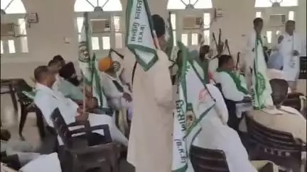 सिरसा: जाट धर्मशाला में किसानों की हुई बैठक, बीकेई प्रदेशाध्यक्ष ने कहा- किसान नहरी विभाग को सौंपेंगे मांगपत्र