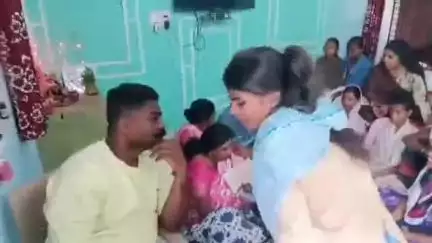 पनागर: विश्वकर्मा मोहल्ले में भाजपा पार्षद सावित्री शाह ने लगाई चौपाल, सुनीं समस्याएँ