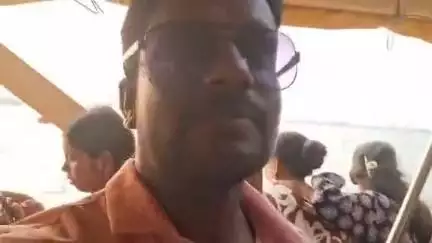 మెదక్: ముంబాయి సముద్ర తీరంలో బోట్‌ ప్రయాణంలో అలల్లో కొట్టుకుపోయి రామాయంపేటకు చెందిన వ్యక్తి మృతి