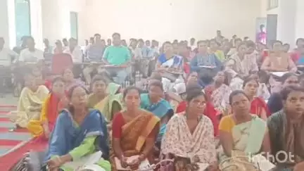 तोरपा: प्रखंड कार्यालय में 9वीं बटालियन एनडीआरएफ द्वारा आपदा प्रबंधन प्रशिक्षण का आयोजन किया गया