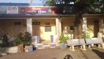 મેંદરડા: મેંદરડા વાલમ ચોક વિસ્તારમાં ભારતીય બનાવની વિદેશી દારૂની મળી કુલ કિ.૧,૫૮,૯૫૦/- નો મુદ્દામાલ કબ્જે  કર્યો કર્યો
