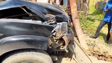কমলপুর: সালেমা মোটর স্ট্যান্ডের কাছে ভয়াবহ দুর্ঘটনা: স্করপিও ও ইন্ডিকার সংঘর্ষে আহত ২