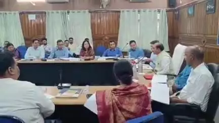 चम्पावत: केंद्रीय राज्य मंत्री अजय टम्टा ने जिला सभागार में दिशा की बैठक ली