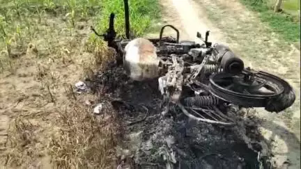 पट्टी: झटका मशीन के करंट की चपेट में बाइक जाली व बेला गांव के दो व्यक्ति झुलसे, पुलिस ने तीन पर दर्ज किया मुकदमा