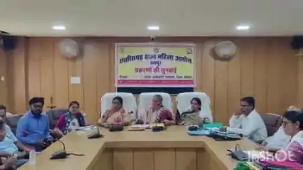बेमेतरा: बेमेतरा कलेक्ट्रेट में छग राज्य महिला आयोग के विभिन्न प्रकरणों की हुई सुनवाई, अध्यक्ष डॉक्टर किरणमयी नायक रही मौजूद