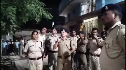 सिंघवारा: भरवाड़ा बाजार में स्वर्ण व्यवसायी संदीप ठाकुर को लूट में गोली लगी, एसएसपी जगुनाथ रेड्डी ने बनाई SIT टीम