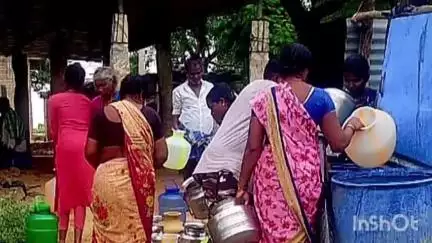 కురబలకోట మండలం, కడప క్రాస్ రోడ్డు పంచాయతీలోని బుడత రాళ్ల హరిజనవాడలో 3 నెలలుగా తీవ్ర తాగునీటి ఎద్దడి