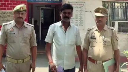 दुधि: शक्तिनगर में ज्वैलर्स शॉप मालिक ने ग्राहक को बेचा नकली सोना, पुलिस ने आरोपी को किया गिरफ्तार