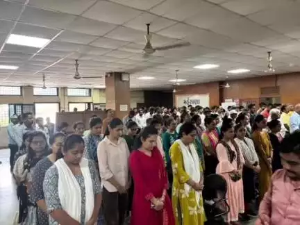 મહેસાણા મહાનગરપાલિકા ખાતે અમદાવાદ થયેલ પ્લેન દુર્ઘટનામાં મૃત્યુ પામેલ મૃતકોને ભાવપૂર્ણ શ્રદ્ધાંજલિ અપાઈ,