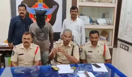 శ్రీకాకుళం: ఇటీవల పెద్ద హరిశ్చంద్ర పురంలో మహిళను హత్య చేసిన నిందితుడిని పట్టుకున్నట్లు తెలిపిన ఏ ఎస్పి శ్రీనివాసరావు