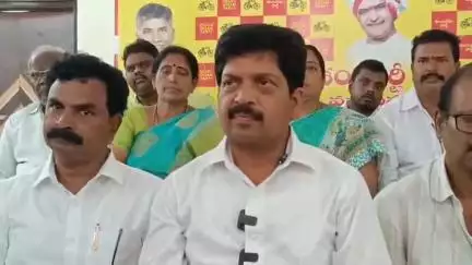 వైసీపీ మాజీ మంత్రి పేర్ని నానిని అరెస్ట్ భయం వెంటాడుతోంది: రాష్ట్ర మంత్రి కొల్లు రవీంద్ర