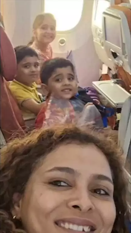 গুজরাটে বিমান ক্র্যাশে একই পরিবারের পাঁচ জনের মৃত্যু, ডাক্তার দম্পতির পরিবারের শেষ সেলফি প্রকাশ্যে