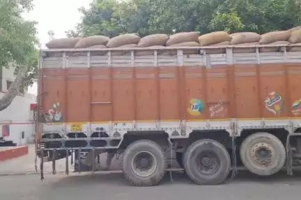 सहावर: गूंदरागंज गांव के निकट ऑटो और ट्रक में भिंडन्त, ऑटो में सवार कई लोग घायल, ट्रक चालक फरार