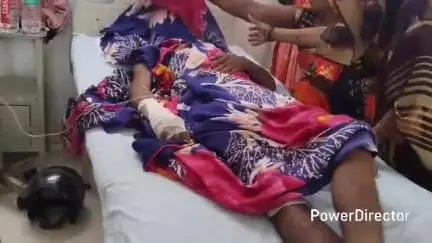 राजापुर: राजापुर के देवघटा मोड़ के पास बाइक सवार अनियंत्रित होकर गिरकर घायल, जिला अस्पताल किया गया रेफर