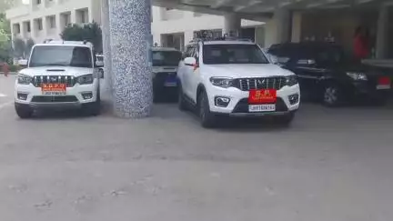 हज़ारीबाग: पुलिस ने 5 टीएसपीसी नक्सलियों को विदेशी हथियार के साथ किया गिरफ्तार