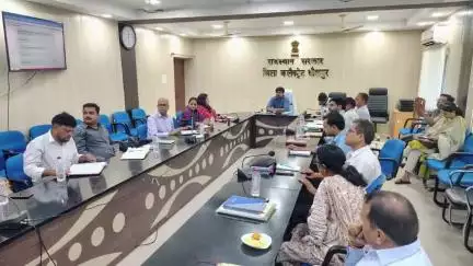 धौलपुर: प्रोजेक्ट बालवर्धन के शुभारंभ को लेकर जिला कलेक्टर ने कलेक्ट्रेट सभागार में विभागीय अधिकारियों की ली बैठक