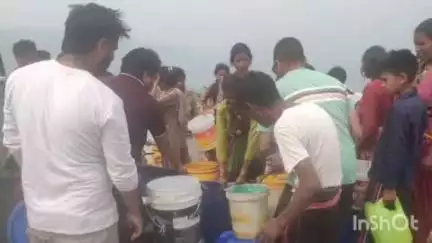 अल्मोड़ा: गर्मी बढ़ने के साथ अल्मोड़ा के ग्रामीण इलाकों में पेयजल संकट गहरा, ग्रामीणों को करनी पड़ी जद्दोजहद