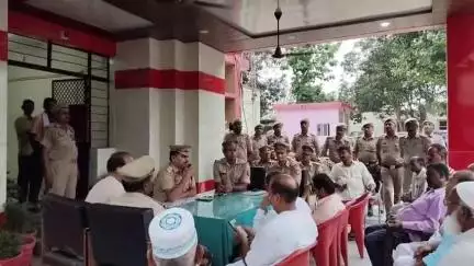 महाराजगंज: घुघली थाना परिसर में मुहर्रम को लेकर पीस कमेटी की बैठक संपन्न, शांतिपूर्ण आयोजन पर जोर दिया गया