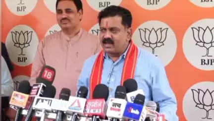 रायपुर: डिप्टी सीएम विजय शर्मा ने कहा- राहुल गांधी की वजह से तीन हजार बीएड शिक्षकों की नौकरी परेशानी में पड़ी