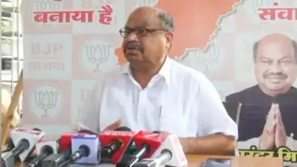 रायपुर: कांग्रेस में पैसों का बंटवारा ठीक से नहीं हुआ, इसलिए विवाद है: पुरंदर मिश्रा