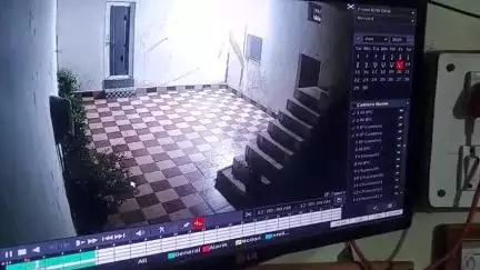 गंडई के ग्राम लीमो में आधी रात चोरी करने घर में घुसे नकाबपोश, सीसीटीवी कैमरे में कैद हुए