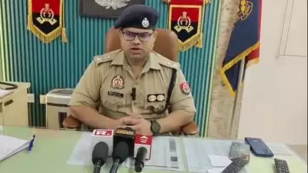 अमरोहा: अमरोहा न्यायालय ने धोखाधड़ी करने के आरोपी को सुनाई 5 साल की सजा, ₹10,000 का लगाया जुर्माना