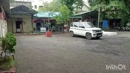 खामगाव: सनी पॅलेस जवळ डोळ्यात मिरची पूड टाकून  5 लाख 69 हजार 860 रुपयांची बॅग हिसकाविण्याचा प्रयत्न