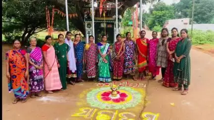 କୋରାପୁଟ ସହର: କୋରାପୁଟ ପୌର ପରିଷଦର ବିଭିନ୍ନ ୱାର୍ଡରେ ବିକାଶ ବାହନ ରଥ ଶୁଭାରମ୍ଭ କାର୍ଯ୍ୟକ୍ରମ ଅନୁଷ୍ଠିତ