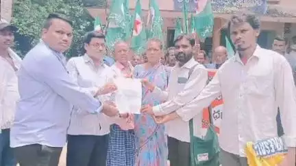 శ్రీకాకుళం: జగన్నాథపురం గిరిజనుల భూ సమస్యలు పరిష్కరించాలన్న AP వ్యవసాయ కార్మిక సంఘం జిల్లా అధ్యక్షుడు శిర్ల ప్రసాద్